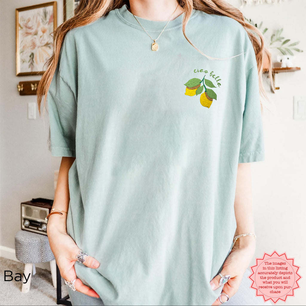 Relaxed fit shirt with a cute lemon embroidery, perfect for casual summer looks.
